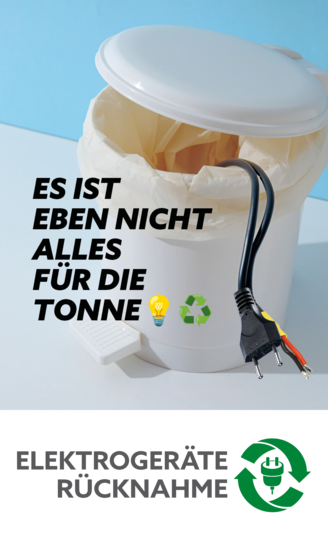 Foto eines Kabels im Abfalleimer mit Aufschrift "Es ist eben nicht alles f&uuml;r die Tonne"