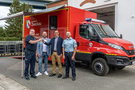 Daniel M&uuml;ller, Mitarbeiter Feuerwehrtechnisches Zentrum, SSG-Kreisvorsitzender, B&uuml;rgermeister Daniel R&ouml;thig, Beigeordneter Mario M&uuml;ller und Kreisbrandmeister Alexander L&ouml;chel.