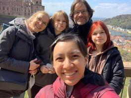 Gastfamilien erleben neue Kulturen und bauen lebenslange Freundschaften auf. 