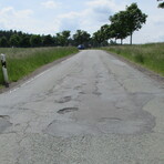 Sch&auml;den an der Staatsstra&szlig;e S 255 zwischen Lichtenstein und Heinrichsort